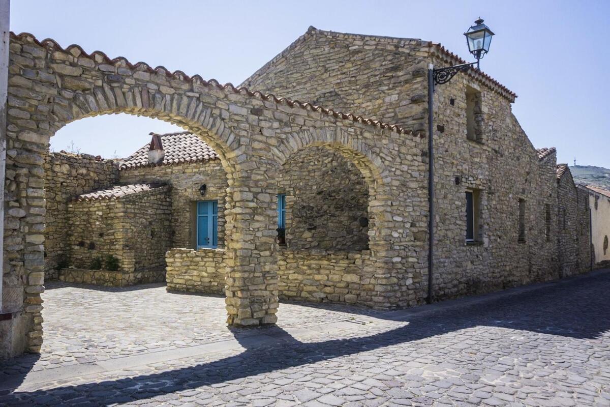 Albergo Diffuso Il Mandorlo Baressa Kültér fotó