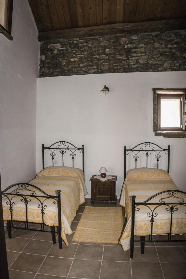Albergo Diffuso Il Mandorlo Baressa Kültér fotó