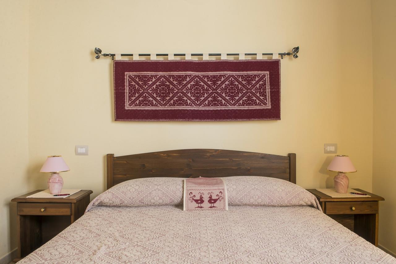 Albergo Diffuso Il Mandorlo Baressa Kültér fotó